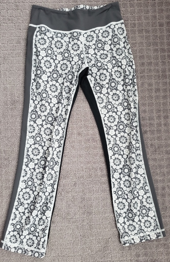 Lululemon capris